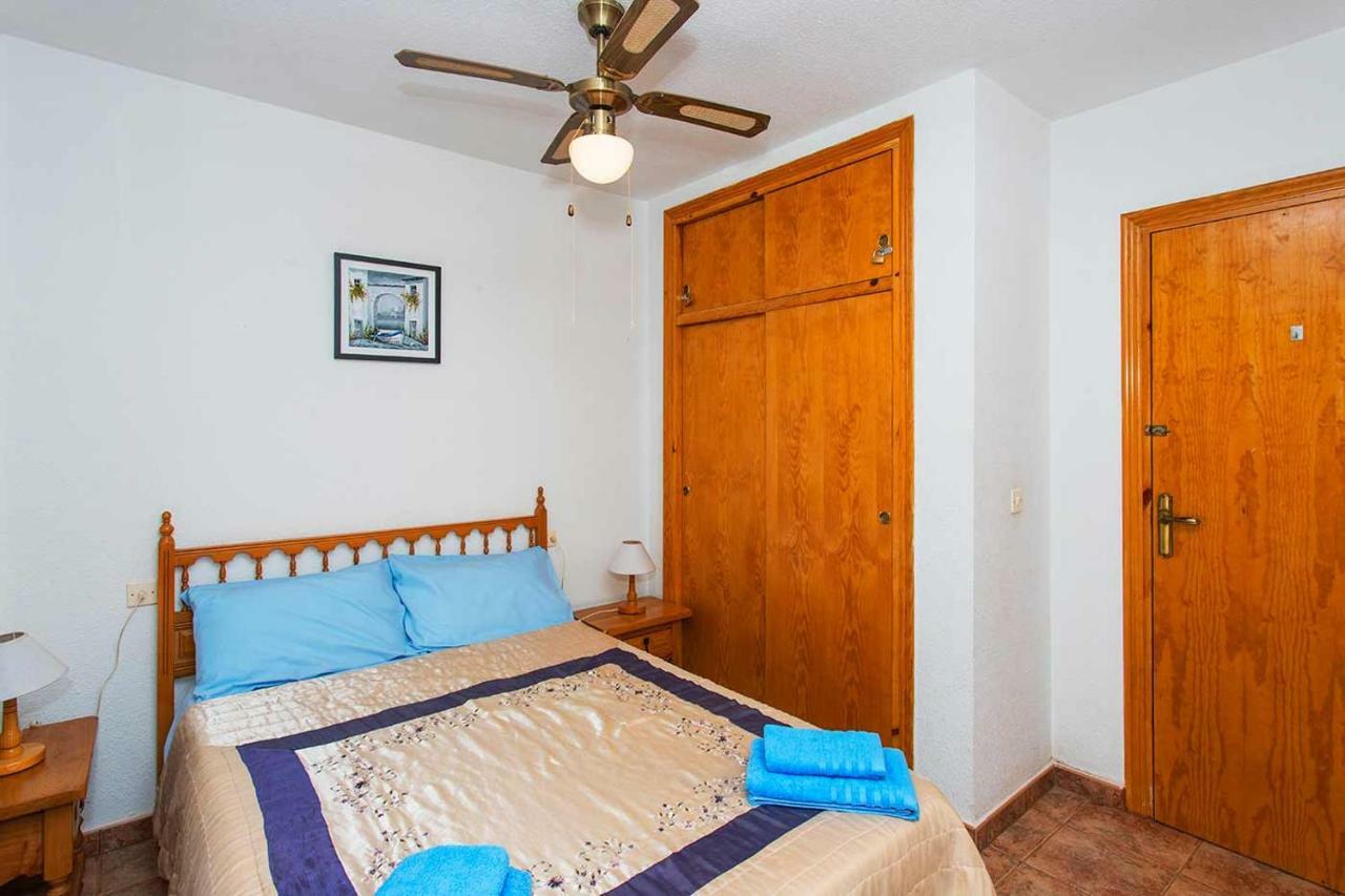 Ch Vista Alegre Rocio Del Mar Apartman Torrevieja Kültér fotó