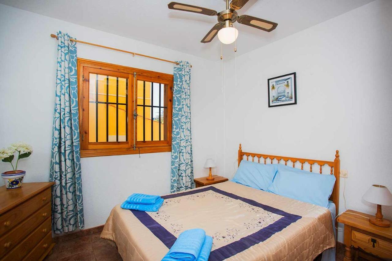 Ch Vista Alegre Rocio Del Mar Apartman Torrevieja Kültér fotó